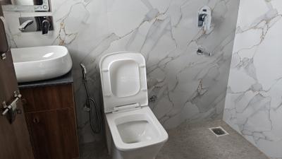 Bathroom Image of 900 Sq.ft 1 BHK Builder Floor for rent in Sector 39 Gurgaon for Rs. 32000