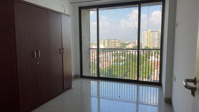 Bedroom Image of 1400 Sq.ft 3 BHK Apartment / Flat for rent in  Apollo DB City, Nipania Indore for Rs. 27999