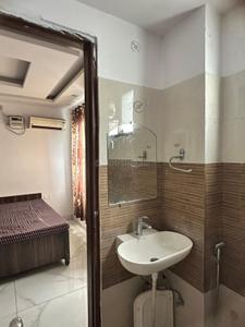 Bathroom Image of 1100 Sq.ft 2 BHK Apartment / Flat for rent in IDPL Colony Rishikesh for Rs. 18000