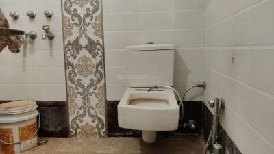 Image of 1000 Sq.ft 2.5 BHK Apartment / Flat for sale in  RWA Chanderpriya Apartments, Sector 8 Rohini, New Delhi for Rs. 10000000