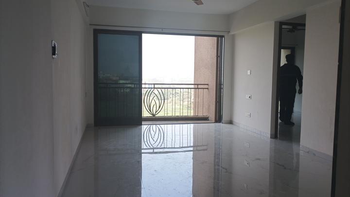 Aura Luxisca Main Image 1