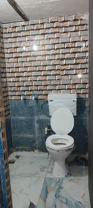 Bathroom Image of 200 Sq.ft 1 BHK Independent House for rent in Ashok Vihar Phase 2 Gurgaon for Rs. 6000