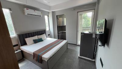 Bedroom Image of 580 Sq.ft 1 RK Builder Floor for rent in Greenwood Signatute Suites, Sector 46 Gurgaon for Rs. 23000