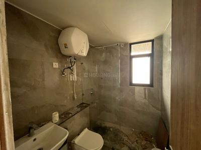 Bathroom Image of 1399 Sq.ft 2 BHK Apartment / Flat for rent in M3M Skywalk, Sector 74 Gurgaon for Rs. 47000