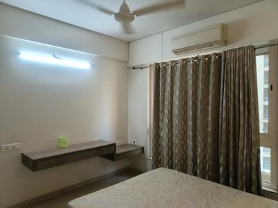 Bedroom Image of 825 Sq.ft 2 BHK Apartment / Flat for rent in Hiranandani Eagleridge, Hiranandani Estate Thane for Rs. 50500