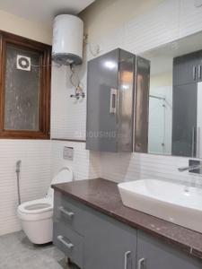 Bathroom Image of 3140 Sq.ft 4 BHK Builder Floor for rent in Sector 41 Gurgaon for Rs. 88888