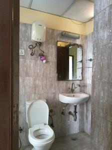 Common Bathroom Image of 1192 Sq.ft 2.5 BHK Apartment / Flat for sale in Rishabh Cloud 9 Towers, Vaishali Ghaziabad for Rs. 12000000