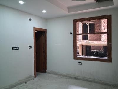 Bedroom Image of 1100 Sq.ft 2 BHK Apartment / Flat for sale in Capital Hometech Pride 2 by Capital Infra, Sector 73 Noida for Rs. 3750000