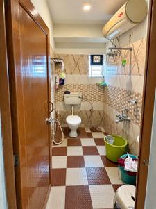 Bathroom Image of 1500 Sq.ft 3 BHK Apartment / Flat for sale in Subramanyapura Bengaluru for Rs. 9800000