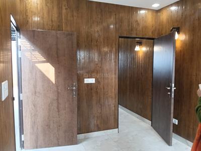 Bedroom Image of 300 Sq.ft 1 RK Builder Floor for rent in Sarvapriya Vihar New Delhi for Rs. 35000