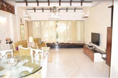 Hall Image of 1100 Sq.ft 2 BHK Apartment / Flat for sale in Juhu Mumbai for Rs. 50000000