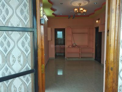 Living Room Image of 850 Sq.ft 2 BHK Apartment / Flat for rent in Payakapuram Vijayawada for Rs. 10000