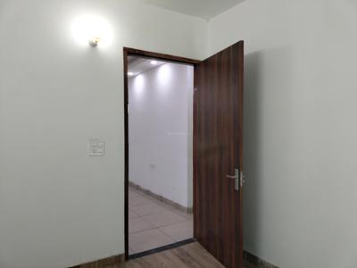 Bedroom Image of 525 Sq.ft 1 BHK Builder Floor for sale in Uniwest Arcade Homes, Sector 102 Noida for Rs. 3412500