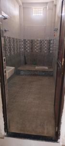 Bathroom Image of 1100 Sq.ft 3 BHK Apartment / Flat for rent in Bhikhanpura Muzaffarpur for Rs. 8000