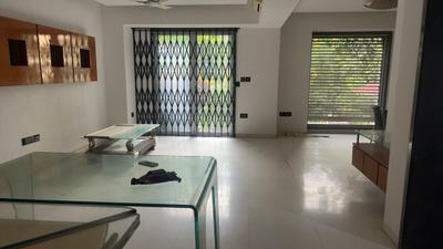 Living Room Image of 2500 Sq.ft 4 BHK Independent House for rent in Chembur Mumbai for Rs. 180000
