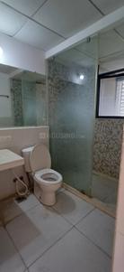 Bathroom Image of 1500 Sq.ft 3 BHK Apartment / Flat for rent in Marvel Arco, Hadapsar Pune for Rs. 60000