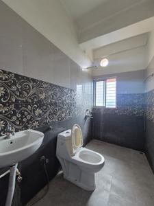 Bathroom Image of 6000 Sq.ft 6 BHK Apartment / Flat for rent in Pathar Quarry Guwahati for Rs. 48000