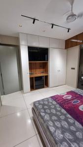 Bedroom Image of 1800 Sq.ft 3 BHK Apartment / Flat for sale in Panchshil Pearl, Sardar Colony Ahmedabad for Rs. 10777777