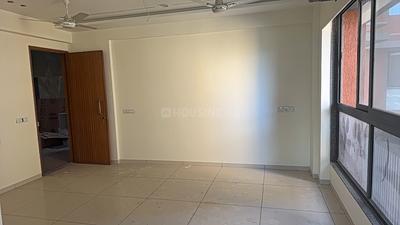 Image of 1800 Sq.ft 3 BHK Apartment / Flat for rent in Kavish Karnavati Skylane, New Maninagar, Ahmedabad for Rs. 25000
