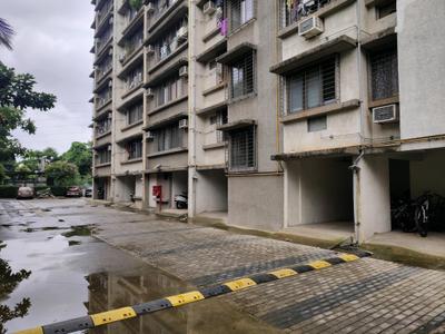 Car Garage Image of 310 Sq.ft 1 BHK Apartment / Flat for sale in Lodha Crown by Lodha Group, Thane West Thane for Rs. 4700000