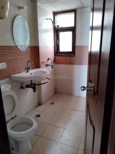 Bathroom Image of 1685 Sq.ft 3 BHK Apartment / Flat for sale in Exotica Eastern Court, Crossings Republik Ghaziabad for Rs. 10500000