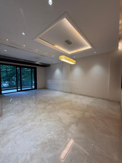 DLF Phase 4 Main Image 1