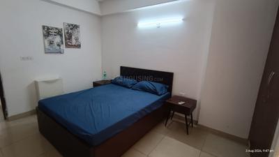 Bedroom Image of 1500 Sq.ft 3.5 BHK Apartment / Flat for rent in Skytech Matrott, Sector 76 Noida for Rs. 37000
