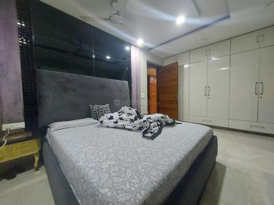 Bedroom Image of 4950 Sq.ft 4 BHK Builder Floor for sale in Punjabi Bagh New Delhi for Rs. 80000000