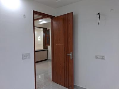 Bedroom Image of 1700 Sq.ft 3 BHK Apartment / Flat for sale in Sector 104 Noida for Rs. 7200000