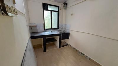 Kitchen Image of 700 Sq.ft 1.5 BHK Apartment / Flat for sale in Vashi Navi Mumbai for Rs. 13500000