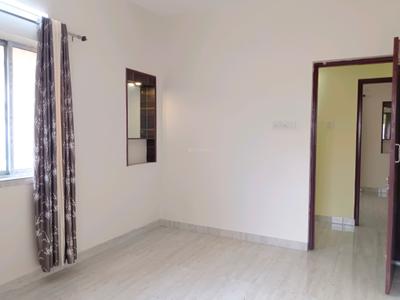 Bedroom Image of 1200 Sq.ft 3 BHK Builder Floor for rent in Eastern Park, Santoshpur Kolkata for Rs. 22000