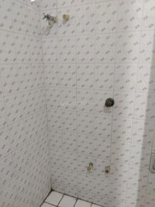 Bathroom Image of 1080 Sq.ft 2 BHK Apartment / Flat for sale in Niyati Apartment, Kankaria Ahmedabad for Rs. 6000000