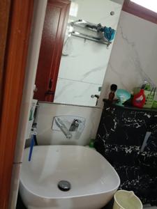 Bathroom Image of 1300 Sq.ft 2 BHK Builder Floor for rent in Haldwani Nainital for Rs. 30000
