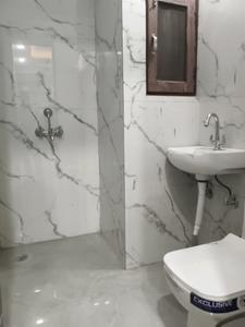 Common Bathroom Image of 1050 Sq.ft 2 BHK Apartment / Flat for sale in Grandeur Home , Noida Extension Greater Noida for Rs. 4200000