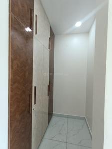 Bedroom Image of 1250 Sq.ft 2 BHK Builder Floor for rent in Vivek Vihar New Delhi for Rs. 36000