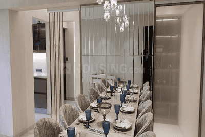 Image of 931 Sq.ft 2 BHK Apartment / Flat for sale in Vaibhavlaxmi Queens Glory, Chembur, Mumbai for Rs. 16800000