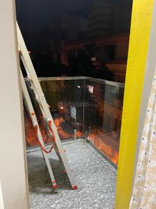 Balcony Image of 700 Sq.ft 1 BHK Apartment / Flat for rent in Murugeshpalya Bengaluru for Rs. 32000