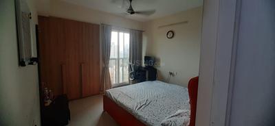 Bedroom Image of 1065 Sq.ft 2 BHK Apartment / Flat for sale in Rustomjee Urbania, Thane West Thane for Rs. 15100000