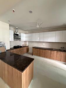Kitchen Image of 3600 Sq.ft 4 BHK Apartment / Flat for rent in Parx Laureate, Sector 108 Noida for Rs. 115000