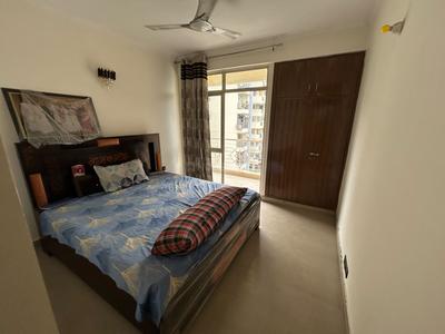 Bedroom Image of 1025 Sq.ft 2 BHK Apartment / Flat for sale in Parsvnath Regalia II Phase, Raj Bagh Ghaziabad for Rs. 9500000