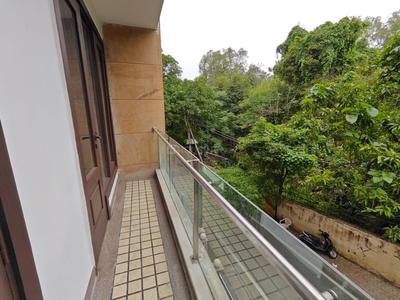 Balcony Image of 1600 Sq.ft 3 BHK Builder Floor for rent in Green Park New Delhi for Rs. 140000