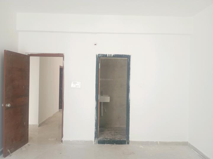 Hallmark Skyrena Main Image 1