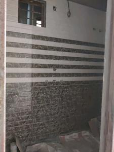 Common Bathroom Image of 1200 Sq.ft 3 BHK Apartment / Flat for sale in Govindpuram Ghaziabad for Rs. 3965000