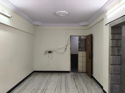Living Room Image of 425 Sq.ft 1 BHK Apartment / Flat for rent in Borivali West Mumbai for Rs. 25000