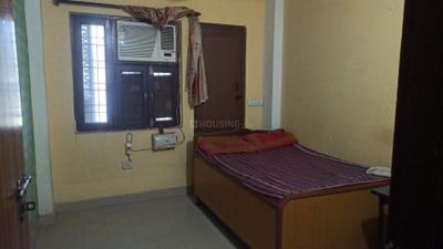Bedroom Image of 1500 Sq.ft 2 BHK Builder Floor for rent in Dwarka Mor New Delhi for Rs. 14000