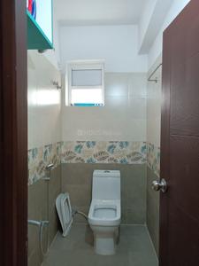 Bathroom Image of 1300 Sq.ft 3 BHK Apartment / Flat for rent in Kukatpally Hyderabad for Rs. 30000
