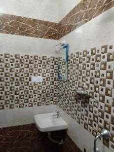 Image of 1300 Sq.ft 3 BHK Independent House for rent in Panangad, Kochi for Rs. 24000