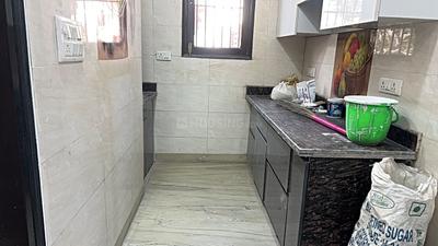 Kitchen Image of 750 Sq.ft 3 BHK Builder Floor for sale in Sector 5 Rohini New Delhi for Rs. 8200000