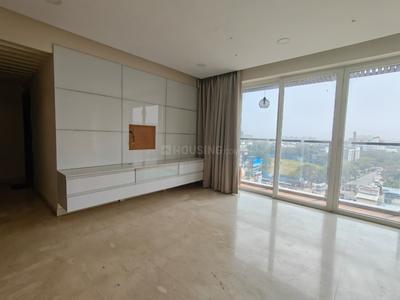 Bedroom Image of 3000 Sq.ft 3 BHK Apartment / Flat for rent in Uthandi Chennai for Rs. 135000