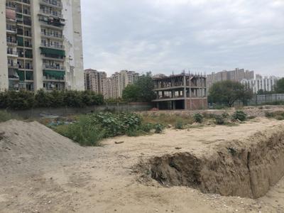 Image of 900 Sq.ft Residential Plot / Land for sale in Centrum Estates 76, Sector 76, Noida for Rs. 16200000